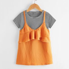 Футболка в полоску и платье с оборками для девочек Shein