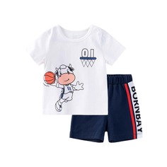 Футболка с оригинальным рисунком и шорты для мальчиков Shein