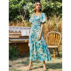 Платье со сборками и цветочным принтом Shein