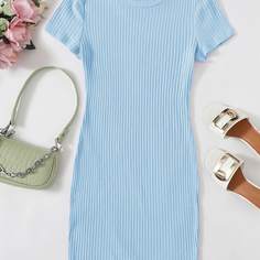 Однотонное трикотажное облегаюшее платье Shein