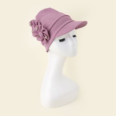 Бейсболка с цветочным декором Shein