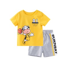 Футболка с оригинальным рисунком и шорты для мальчиков Shein