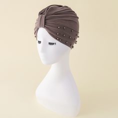 Шапка с бусинами Shein