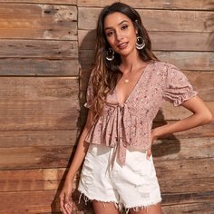 Короткий топ с цветочным принтом и узлом Shein