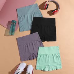 Одноцветный Спортивные шорты Shein