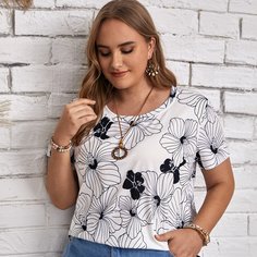 Со цветочками Повседневный Футболка размера плюс Shein