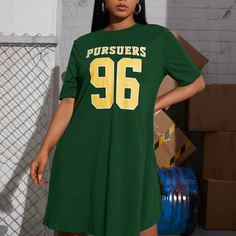 Платье размера плюс с текстовым принтом Shein