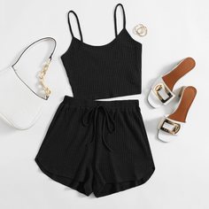 Вязаная кроп майка и шорты с узлом Shein