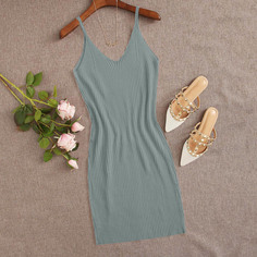 Однотонное трикотажное платье Shein