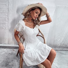 Платье с вышивкой петельки Shein