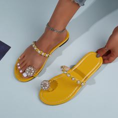 Сандалии с искусственным жемчугом Shein