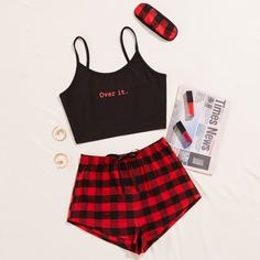 Пижама на бретельках с оригинальным принтом и маска для глаз Shein