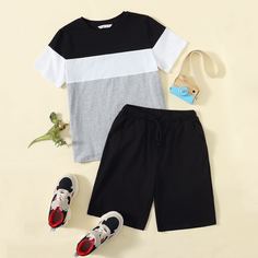 Контрастная футболка и шорты для мальчиков Shein