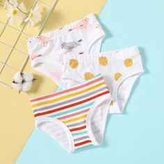 Мультяшный принт Нижнее белье для девочек Shein