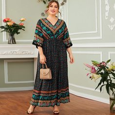 Цветочное платье размера плюс с бахромой Shein