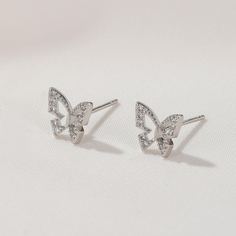Серьги-гвоздики с бабочкой Shein
