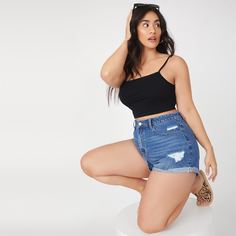 Однотонный короткий топ размера плюс Shein