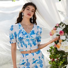 Короткий топ с цветочным принтом Shein