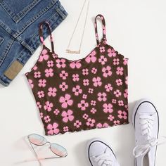 Трикотажный короткий топ с цветочным принтом Shein