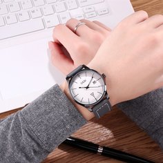 Мужские круглые стрелочные кварцевые часы с датой Shein
