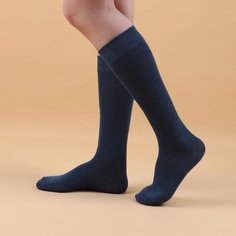 Однотонные носки выше голени Shein