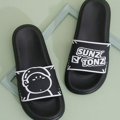 Мужские тапочки для душа с мультипликационным принтом Shein