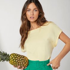 Однотонная футболка с оригинальным рукавом Shein