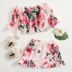 Блузка с открытыми плечами и юбка с цветочным принтом для девочек Shein