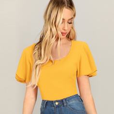 Приталенный топ с оригинальным рукавом Shein