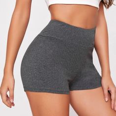 Однотонные байкерские шорты Shein