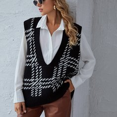 Трикотажный жилет с глубоким воротником Shein