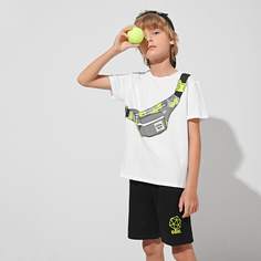 Футболка и шорты с текстовым принтом для мальчиков Shein