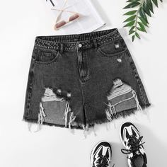 Рваные джинсовые шорты размера плюс Shein