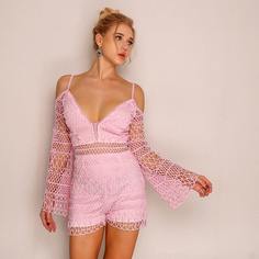 Комбинезон с открытыми плечами и глубоким воротом Shein