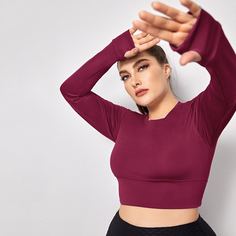 Спортивный топ размера плюс с отверстием для большего пальца Shein