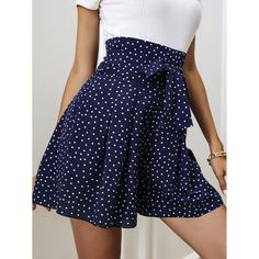 Шорты в горошек с поясом Shein