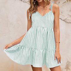 Платье на бретельках в полоску Shein