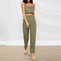Однотонная короткая майка и брюки Shein