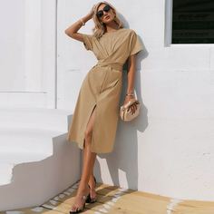 Платье с разрезом и узлом сзади Shein