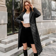 Стеганое пальто с карманом и поясом Shein