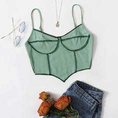 Топ с асимметричным нижним бретелем и прострочкой Shein