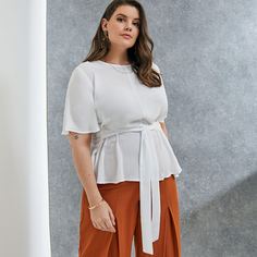 Однотонный топ размера плюс с узлом Shein