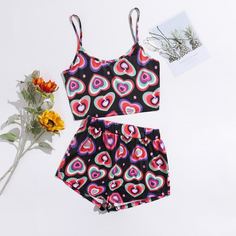 Пижама на бретельках с принтом сердечка Shein