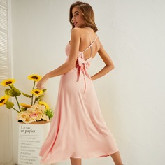 Платье на бретельках с открытой спиной Shein