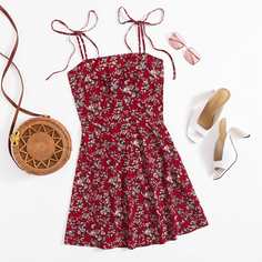 Платье на бретельках с цветочным принтом Shein