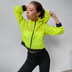 Куртка с капюшоном и контрастной отделкой Shein