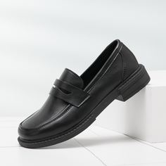 Минималистичные лоферы Shein