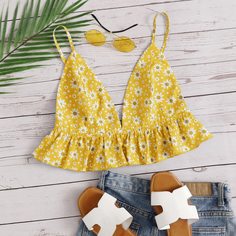Цветочный топ с оборками Shein