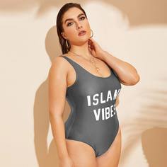 Слитный купальник размера плюс с текстовым узором Shein