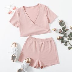 Вязаная футболка в рубчик и шорты Shein